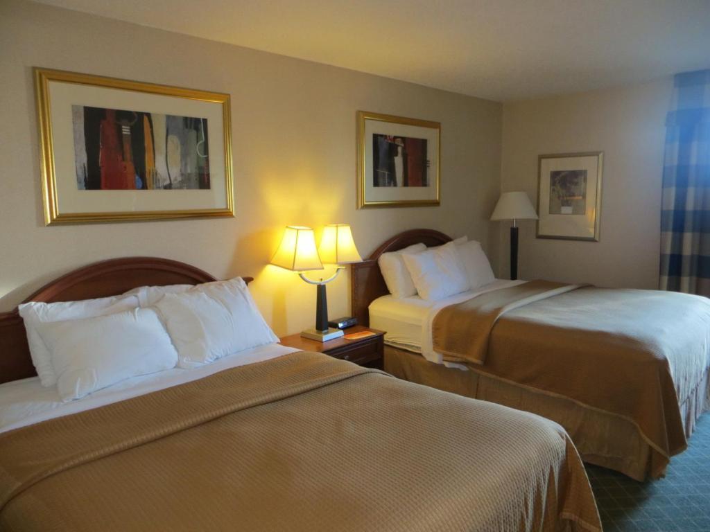 Howard Johnson Grand Forks Extérieur photo